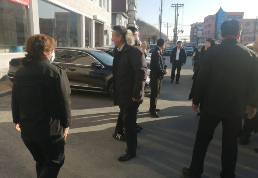 鞍勤集團黨委下基層、聽民意，助推企業(yè)高質量發(fā)展