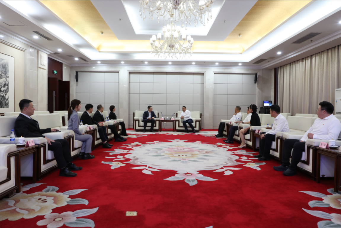 鞍勤、溫泉、公服集團(tuán)與招商銀行簽訂戰(zhàn)略合作協(xié)議！銀企合作譜新篇